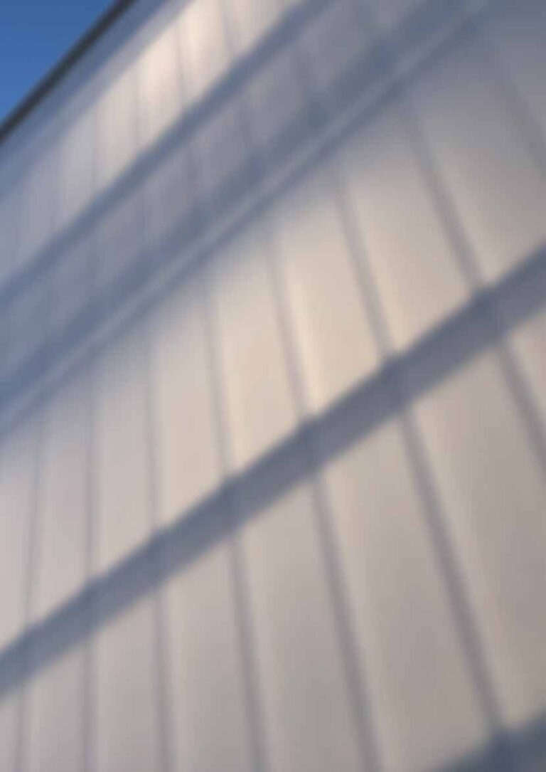 Close-up van een meerwandige polycarbonaat kanaalplaat
